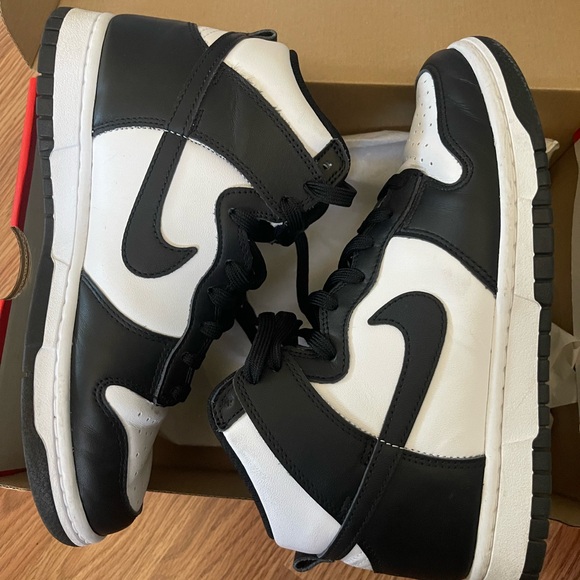 Nike Dunk High Women *panda color scheme - Picture 7 of 12